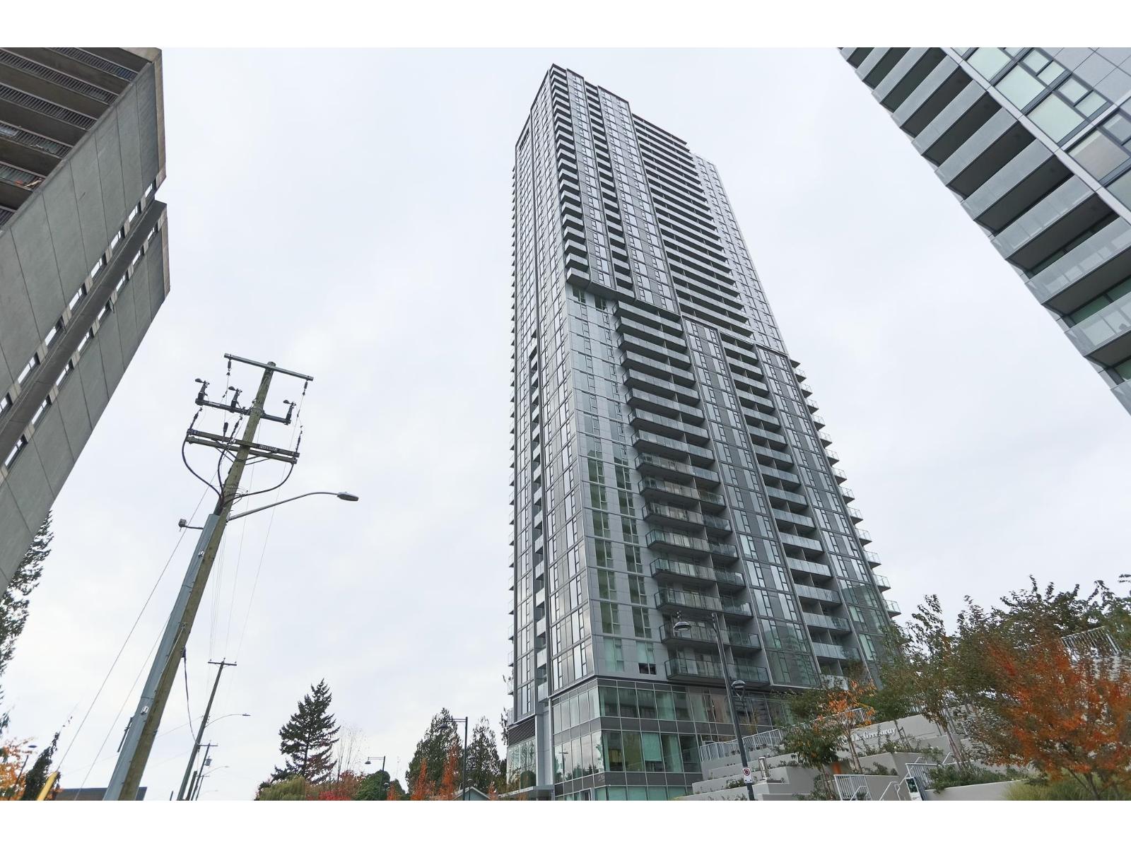 1007 13573 98A AVENUE, surrey, British Columbia