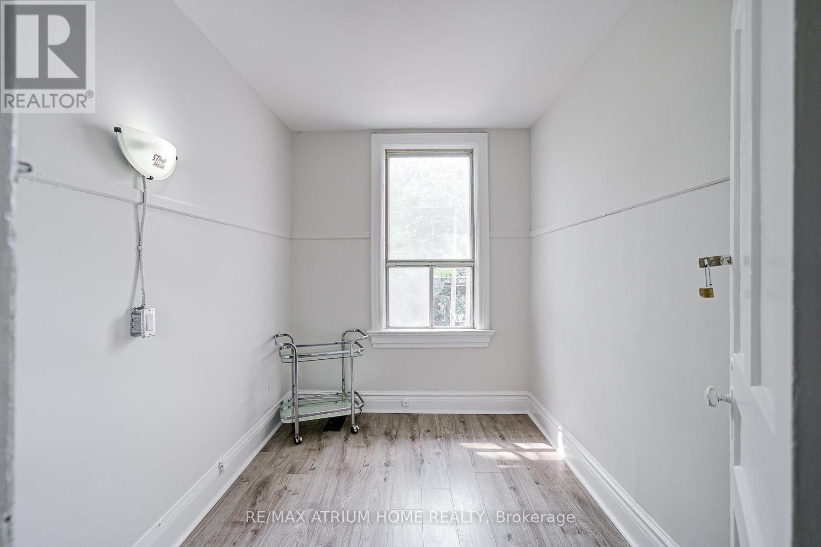 1000 Dundas Street W, Toronto, Ontario  M6J 1W6 - Photo 36 - C12350525