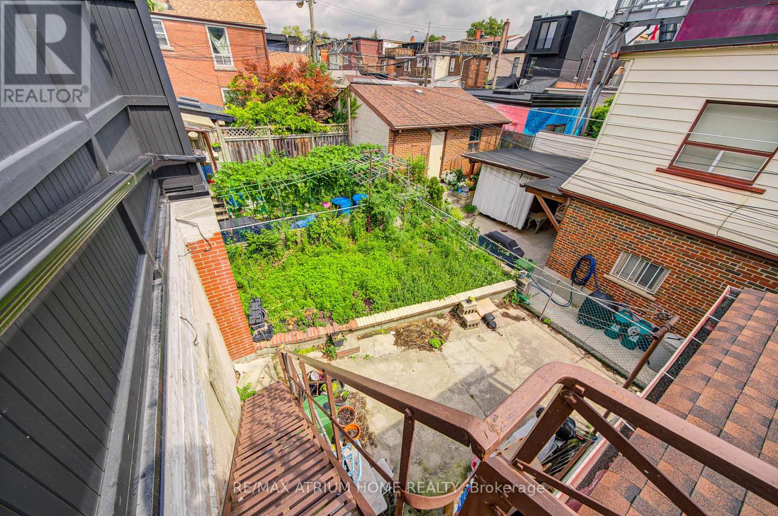 1000 Dundas Street W, Toronto, Ontario  M6J 1W6 - Photo 45 - C12350525