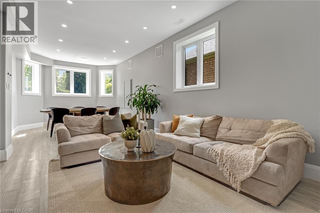 34 Woodcrest Court, Kitchener, Ontario N2P 2K2 - Photo 20 - 40785788