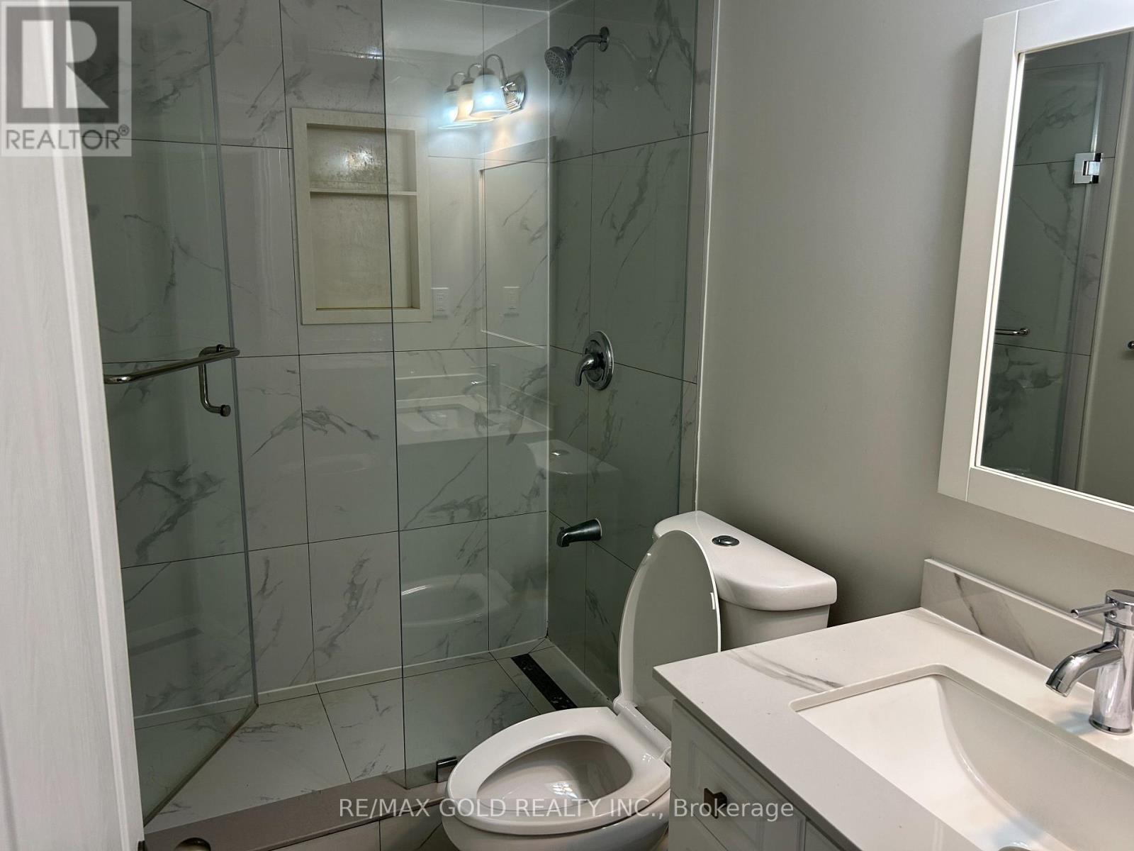 Bsmt - 40 Barr Crescent, Brampton, Ontario  L6Z 3E5 - Photo 2 - W12480222