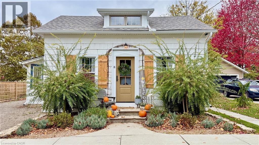 8 MCNAB Street W, port dover, Ontario