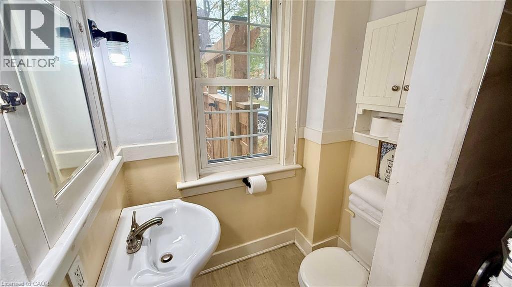 8 Mcnab Street W, Port Dover, Ontario  N0A 1N0 - Photo 15 - 40785741