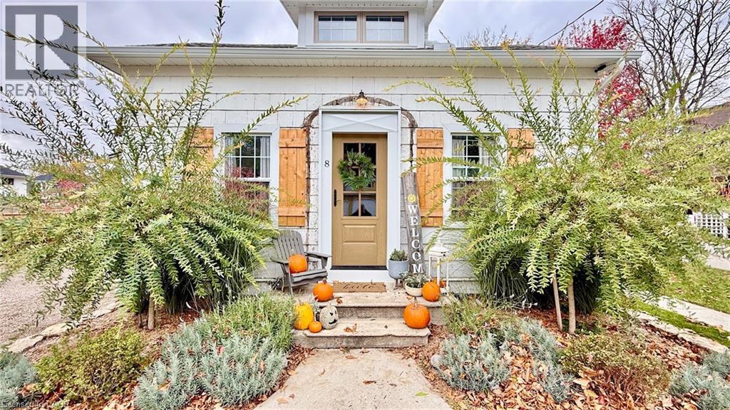 8 Mcnab Street W, Port Dover, Ontario  N0A 1N0 - Photo 2 - 40785741