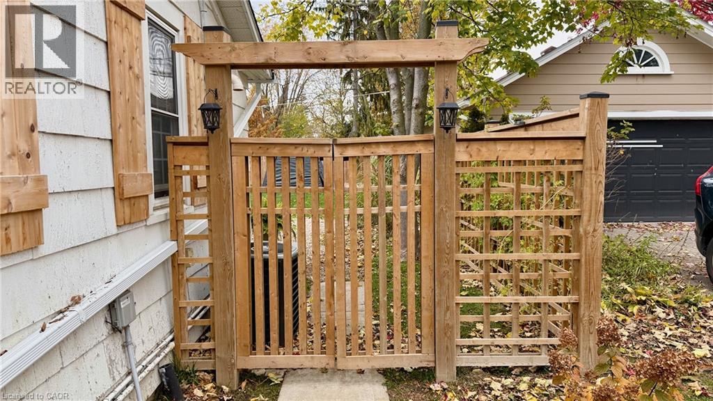 8 Mcnab Street W, Port Dover, Ontario  N0A 1N0 - Photo 23 - 40785741