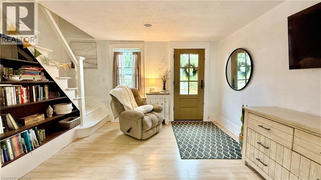 8 Mcnab Street W, Port Dover, Ontario  N0A 1N0 - Photo 5 - 40785741