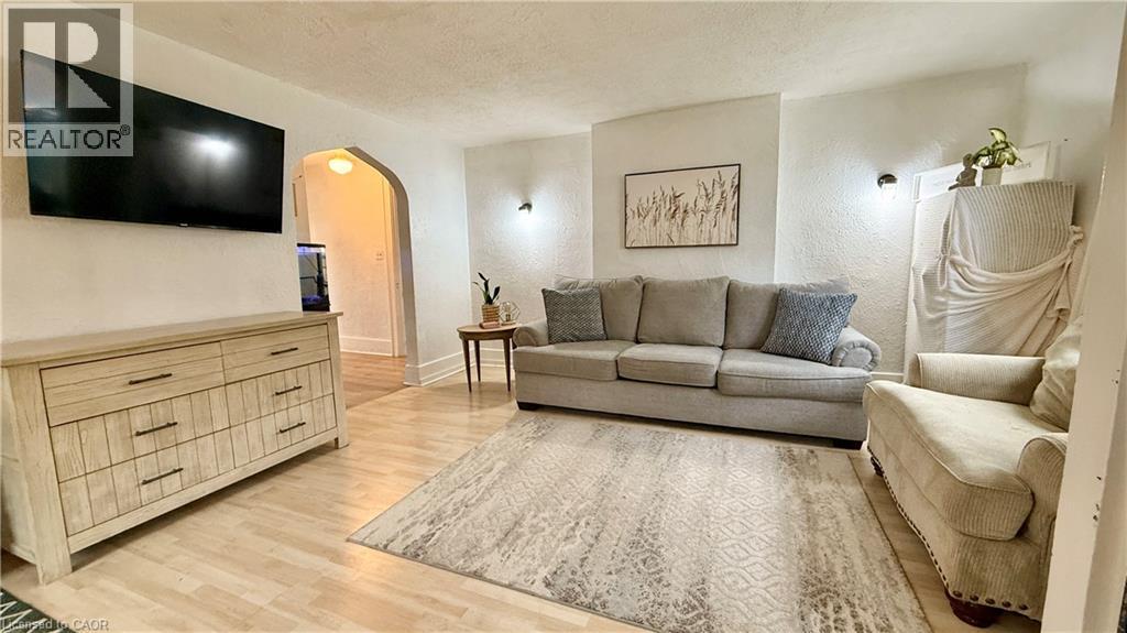 8 Mcnab Street W, Port Dover, Ontario  N0A 1N0 - Photo 9 - 40785741