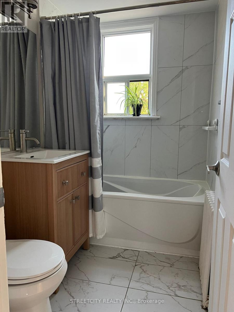 191 Broadway Street, Mississauga, Ontario L5M 1H8 - Photo 18 - W12510870