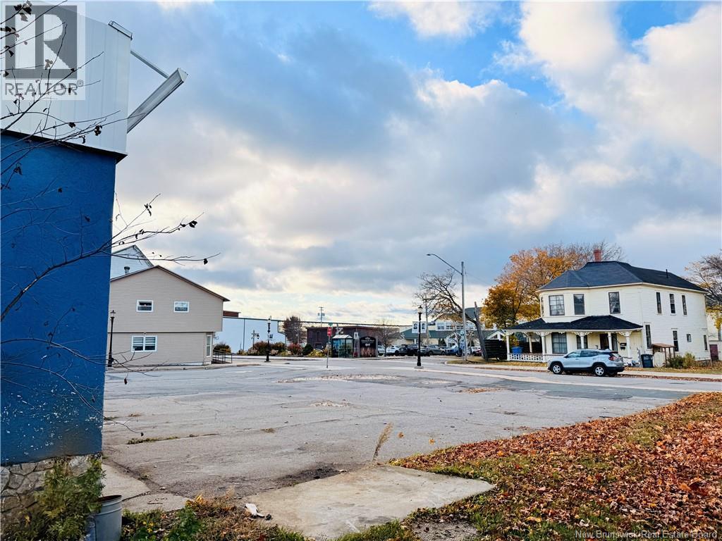 1814 Water Street, Chatham, New Brunswick  E1N 1B7 - Photo 3 - NB129647