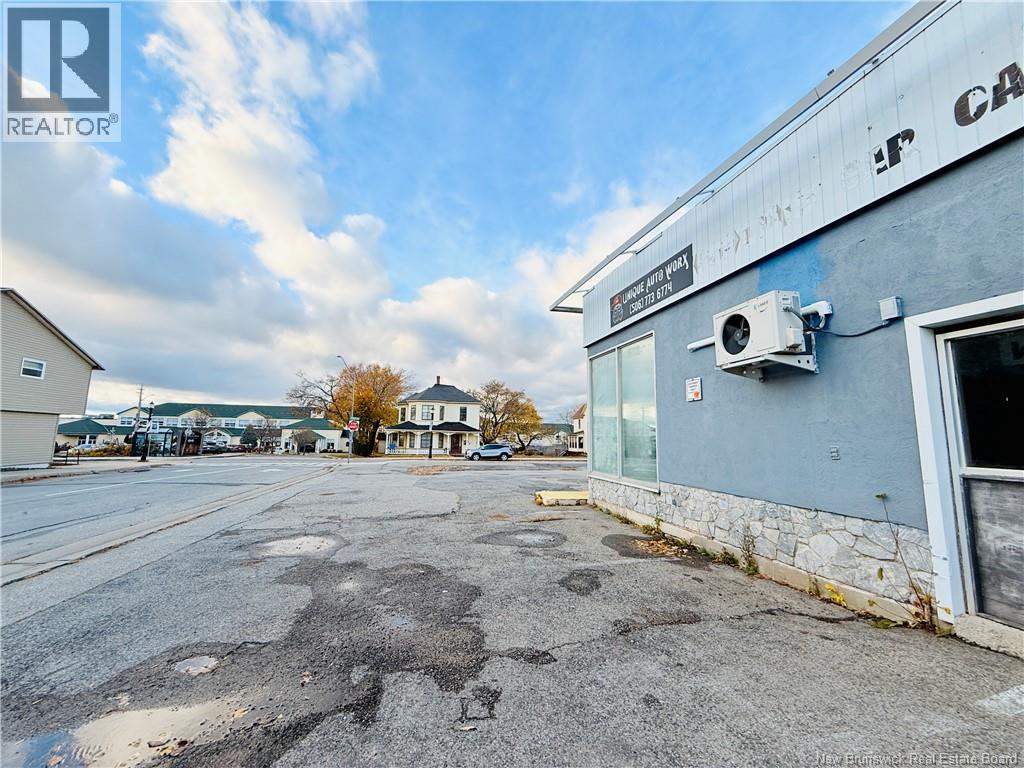 1814 Water Street, Chatham, New Brunswick  E1N 1B7 - Photo 6 - NB129647