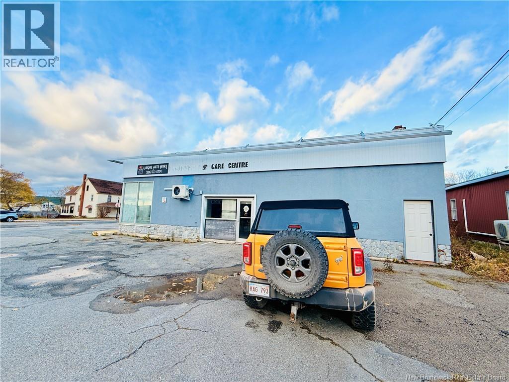 1814 Water Street, Chatham, New Brunswick  E1N 1B7 - Photo 7 - NB129647