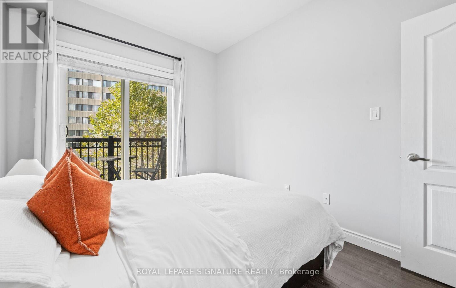 240 - 15 Coneflower Crescent, Toronto, Ontario  M2R 0A5 - Photo 22 - C12477968