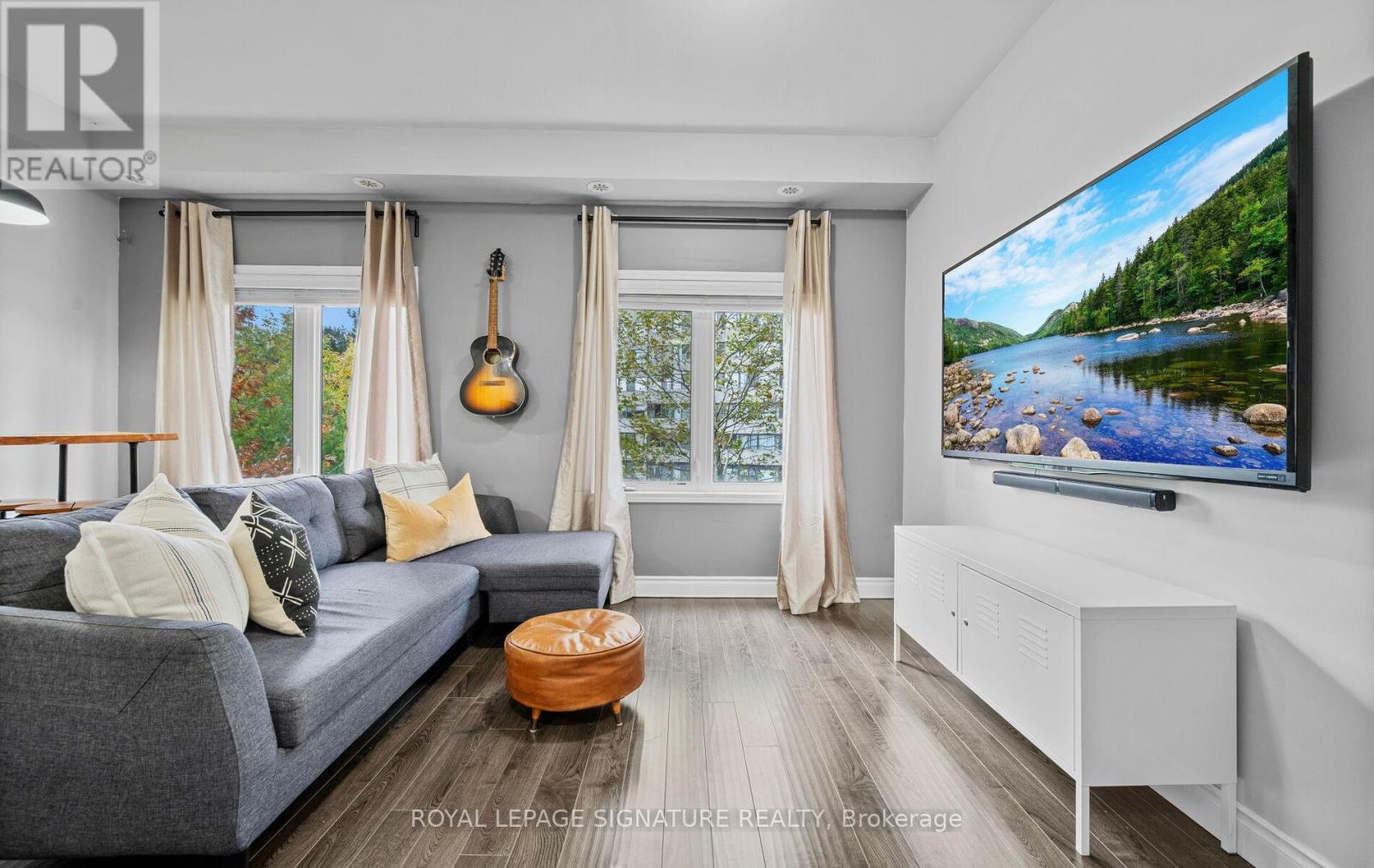 240 - 15 Coneflower Crescent, Toronto, Ontario  M2R 0A5 - Photo 7 - C12477968