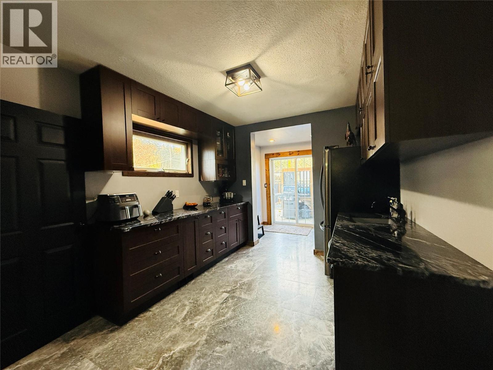 205 Otis Street, Kimberley, British Columbia V1A 1V4 - Photo 8 - 10363081