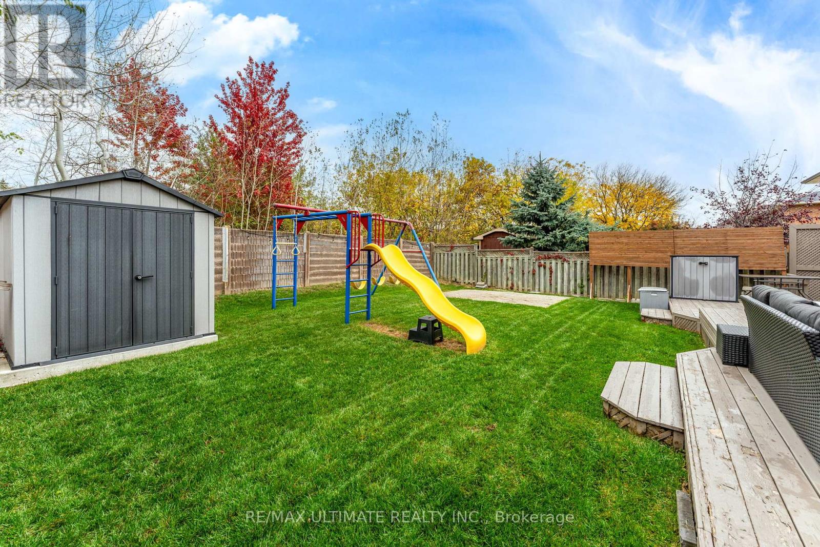 1689 Copseholm Trail, Mississauga, Ontario  L4W 2C1 - Photo 42 - W12479661