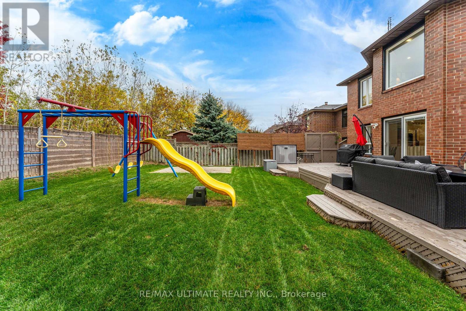 1689 Copseholm Trail, Mississauga, Ontario  L4W 2C1 - Photo 44 - W12479661