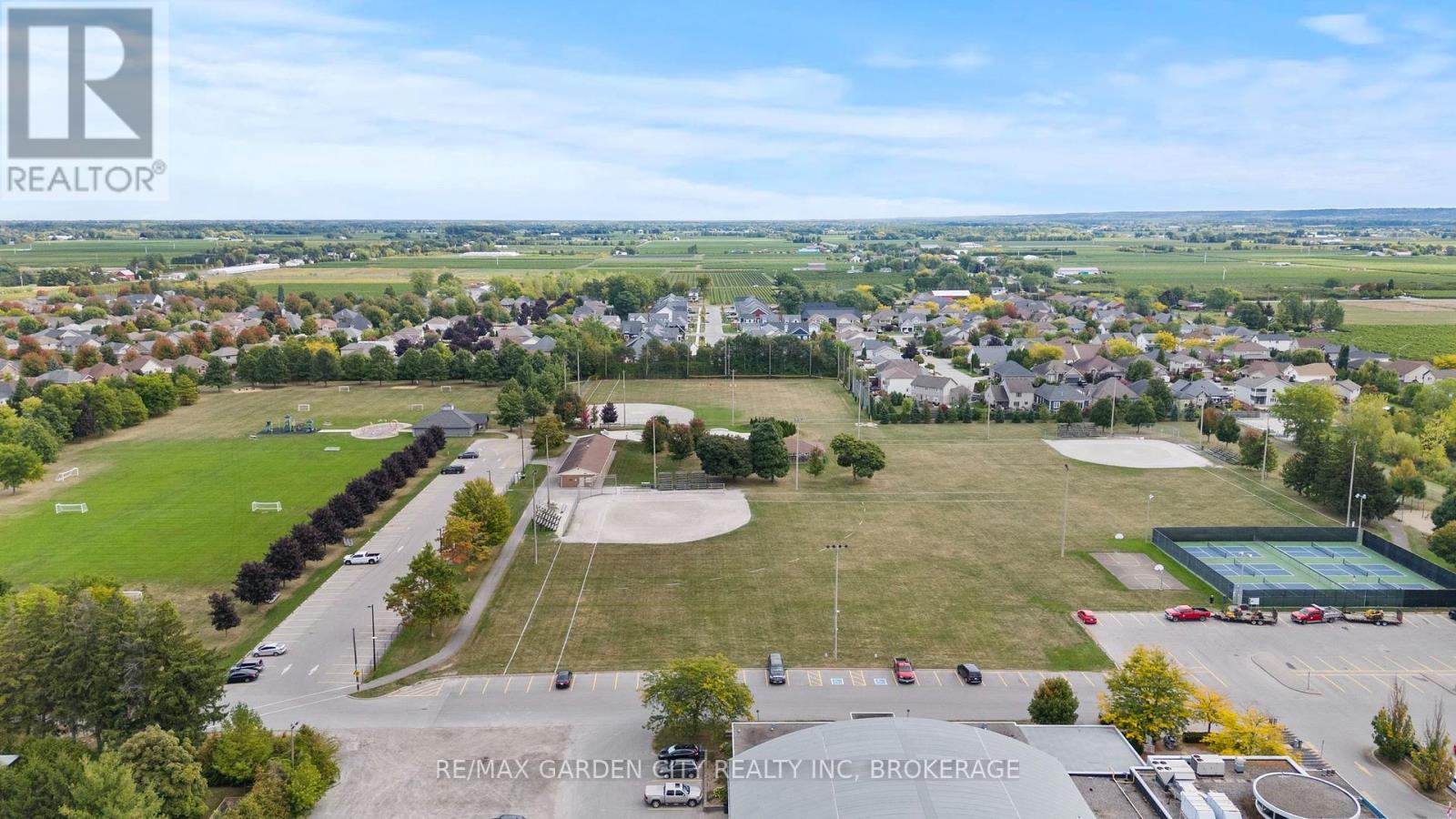 629 Penner Street, Niagara-On-The-Lake, Ontario L0S 1T0 - Photo 40 - X12425385