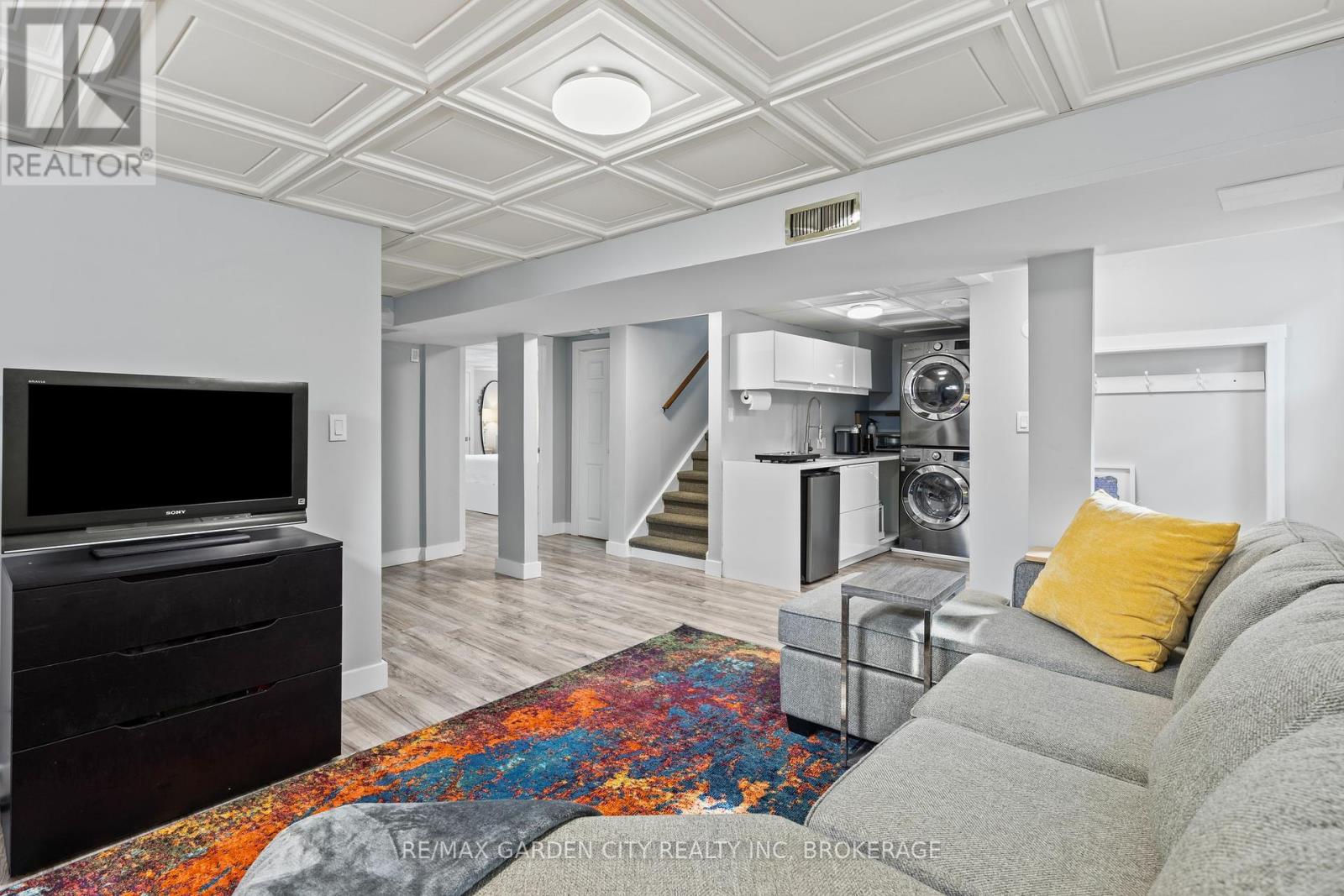 629 Penner Street, Niagara-On-The-Lake, Ontario L0S 1T0 - Photo 29 - X12425385