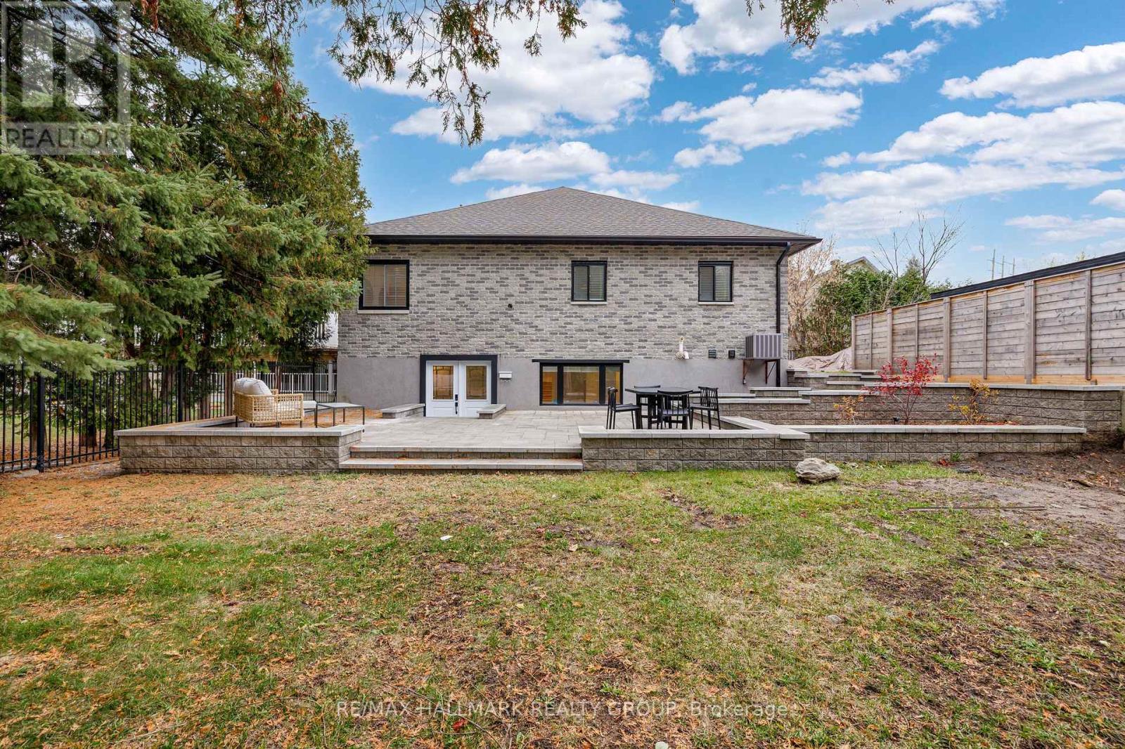 7 Bachman Terrace, Ottawa, Ontario  K2L 1W2 - Photo 44 - X12510926