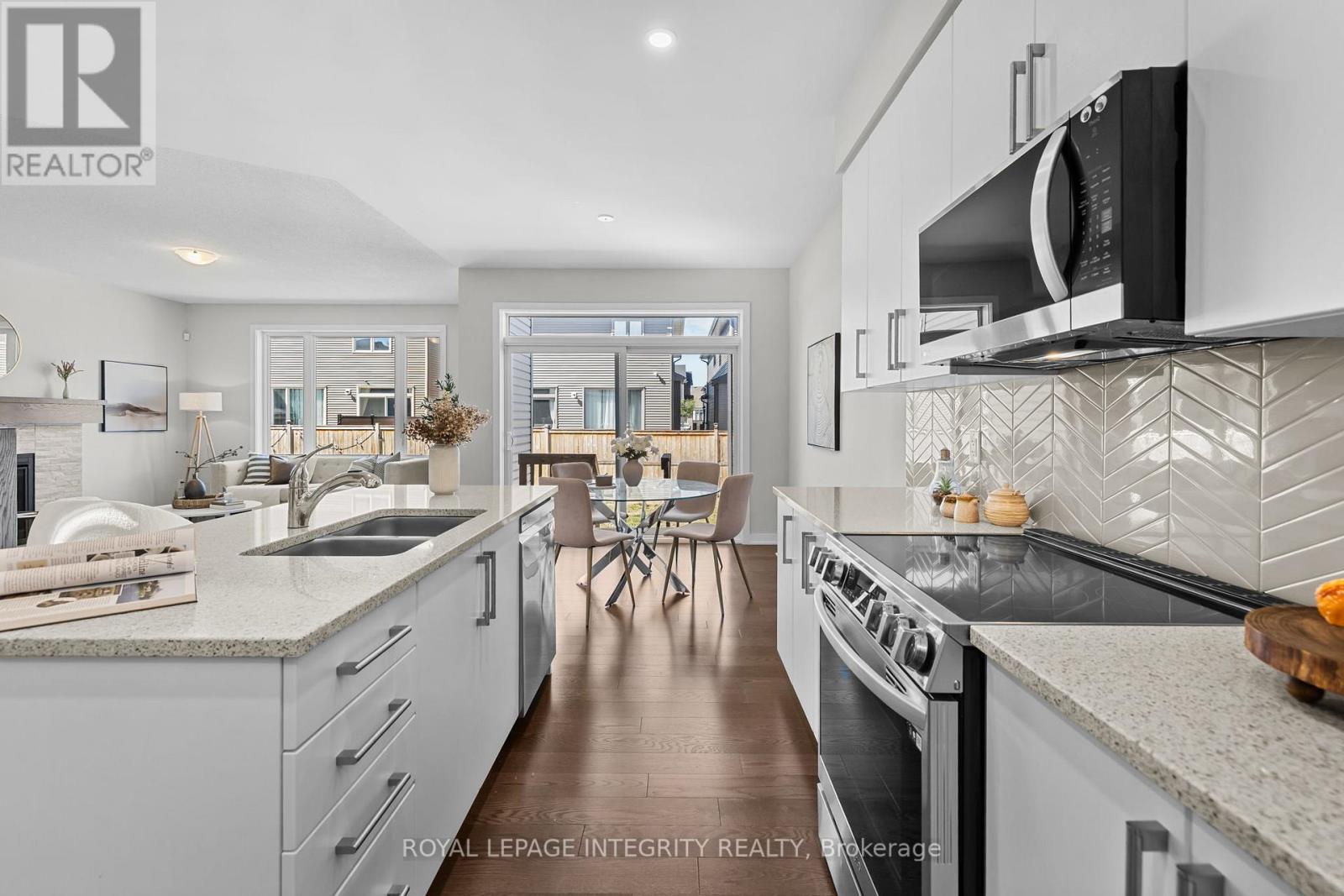 893 Sendero Way, Ottawa, Ontario  K2S 2W8 - Photo 7 - X12510936