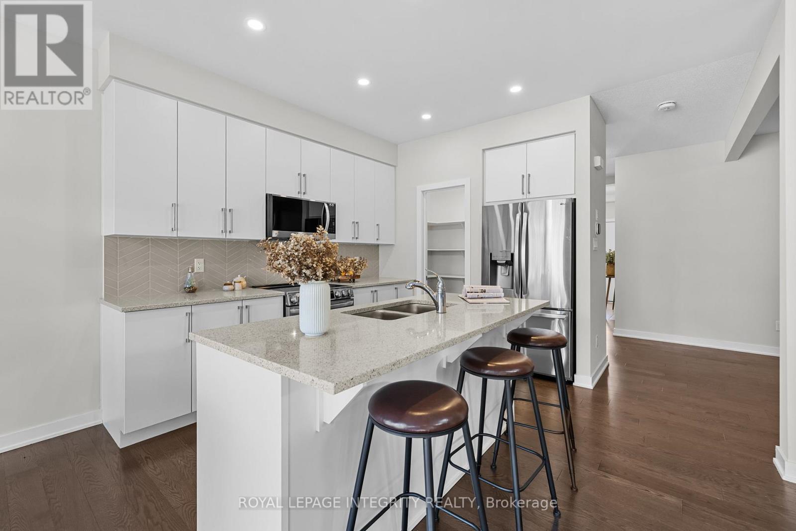 893 Sendero Way, Ottawa, Ontario  K2S 2W8 - Photo 8 - X12510936