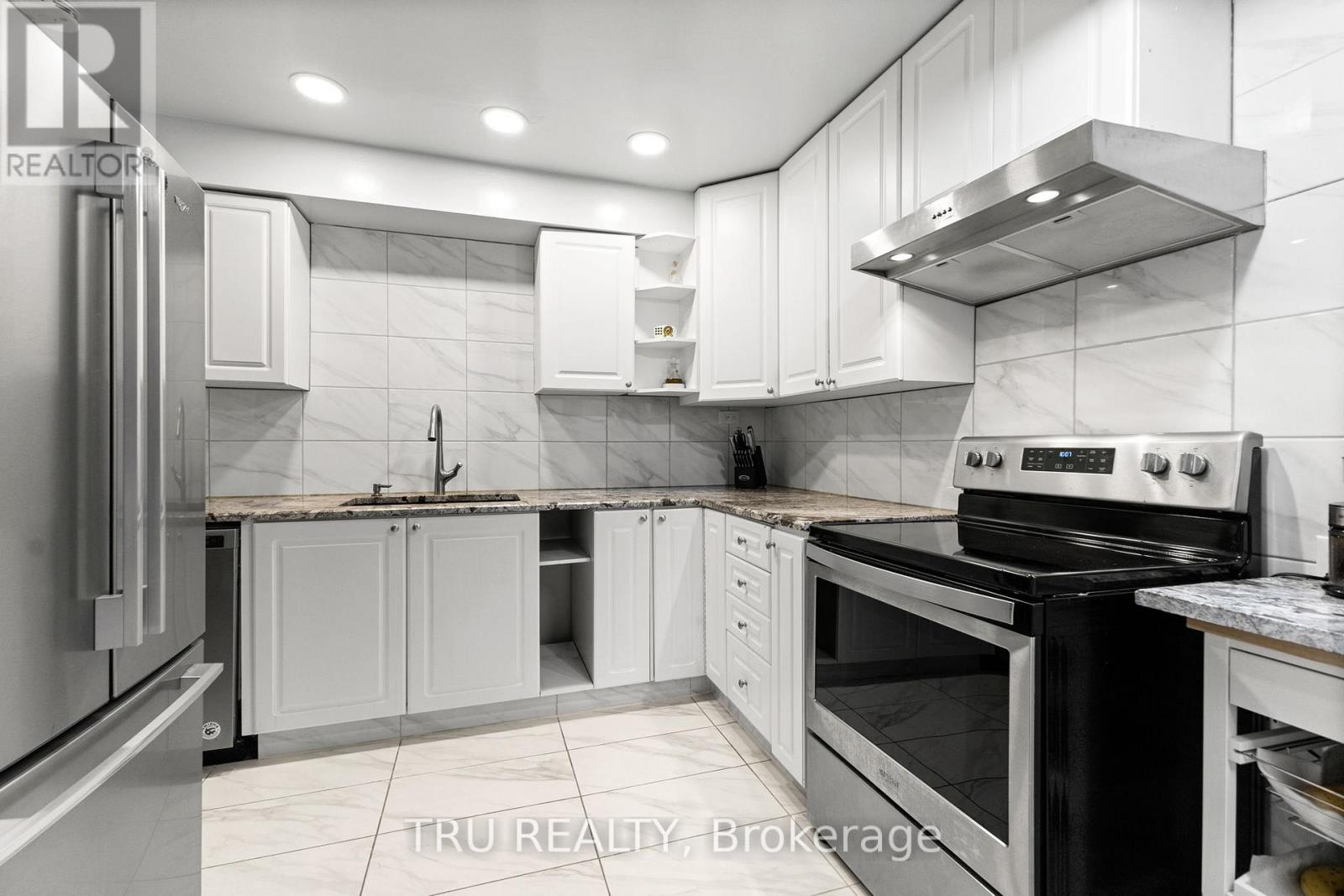 37 - 24 Compata Way, Ottawa, Ontario  K1B 4W9 - Photo 15 - X12510974