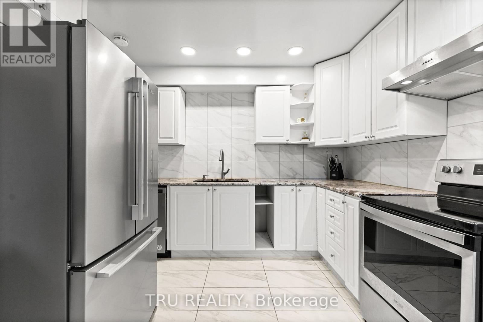 37 - 24 Compata Way, Ottawa, Ontario  K1B 4W9 - Photo 16 - X12510974