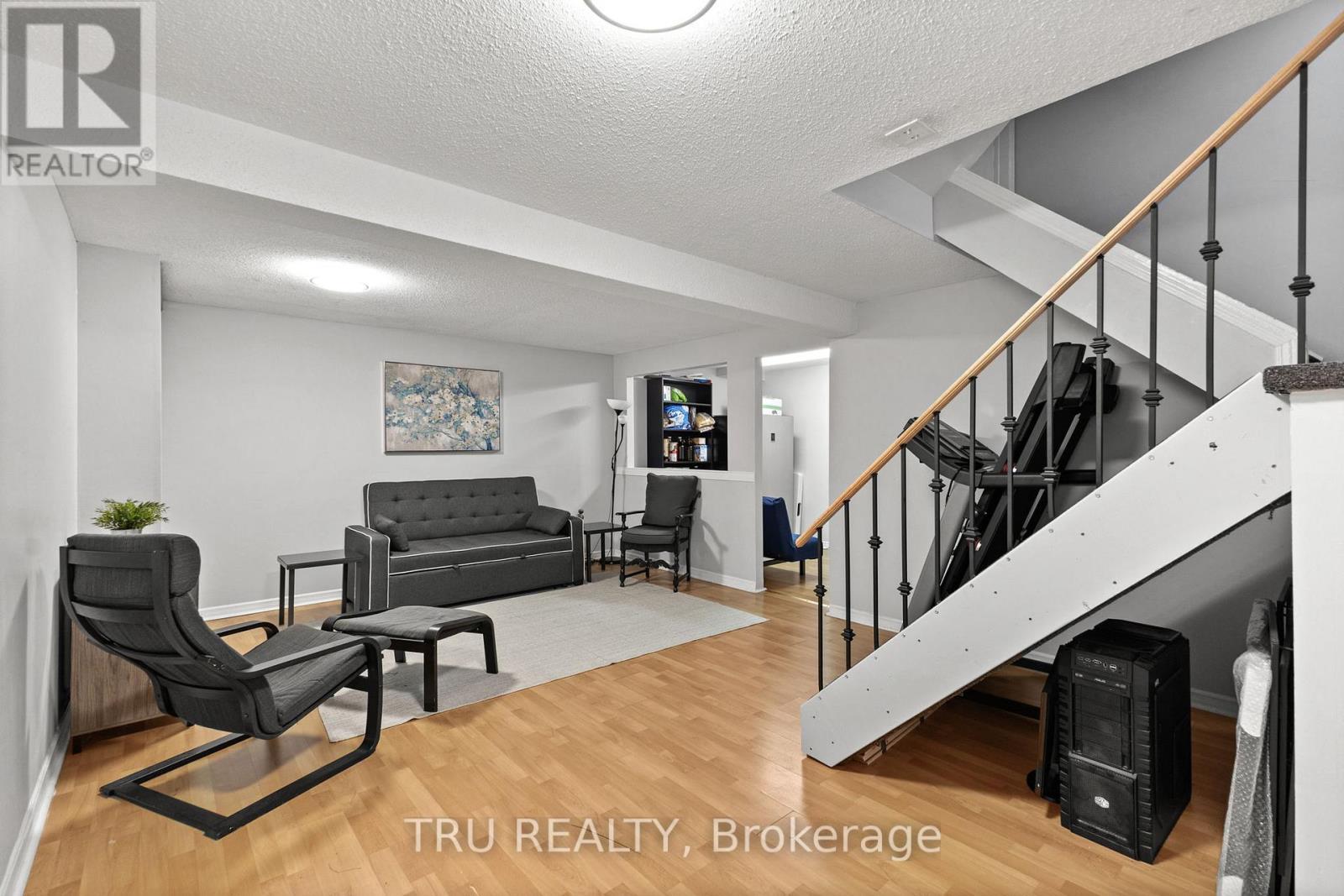 37 - 24 Compata Way, Ottawa, Ontario  K1B 4W9 - Photo 29 - X12510974
