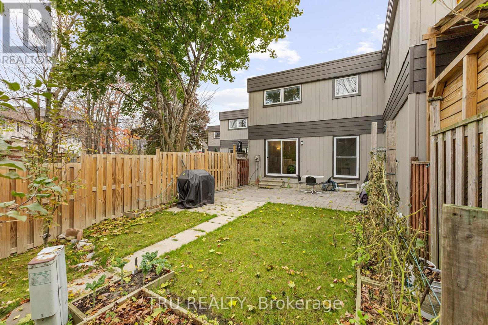 37 - 24 Compata Way, Ottawa, Ontario  K1B 4W9 - Photo 37 - X12510974