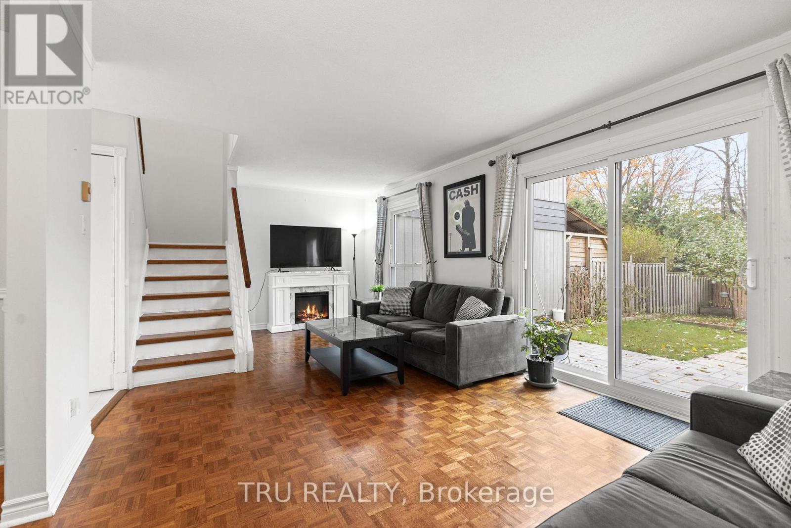 37 - 24 Compata Way, Ottawa, Ontario  K1B 4W9 - Photo 7 - X12510974