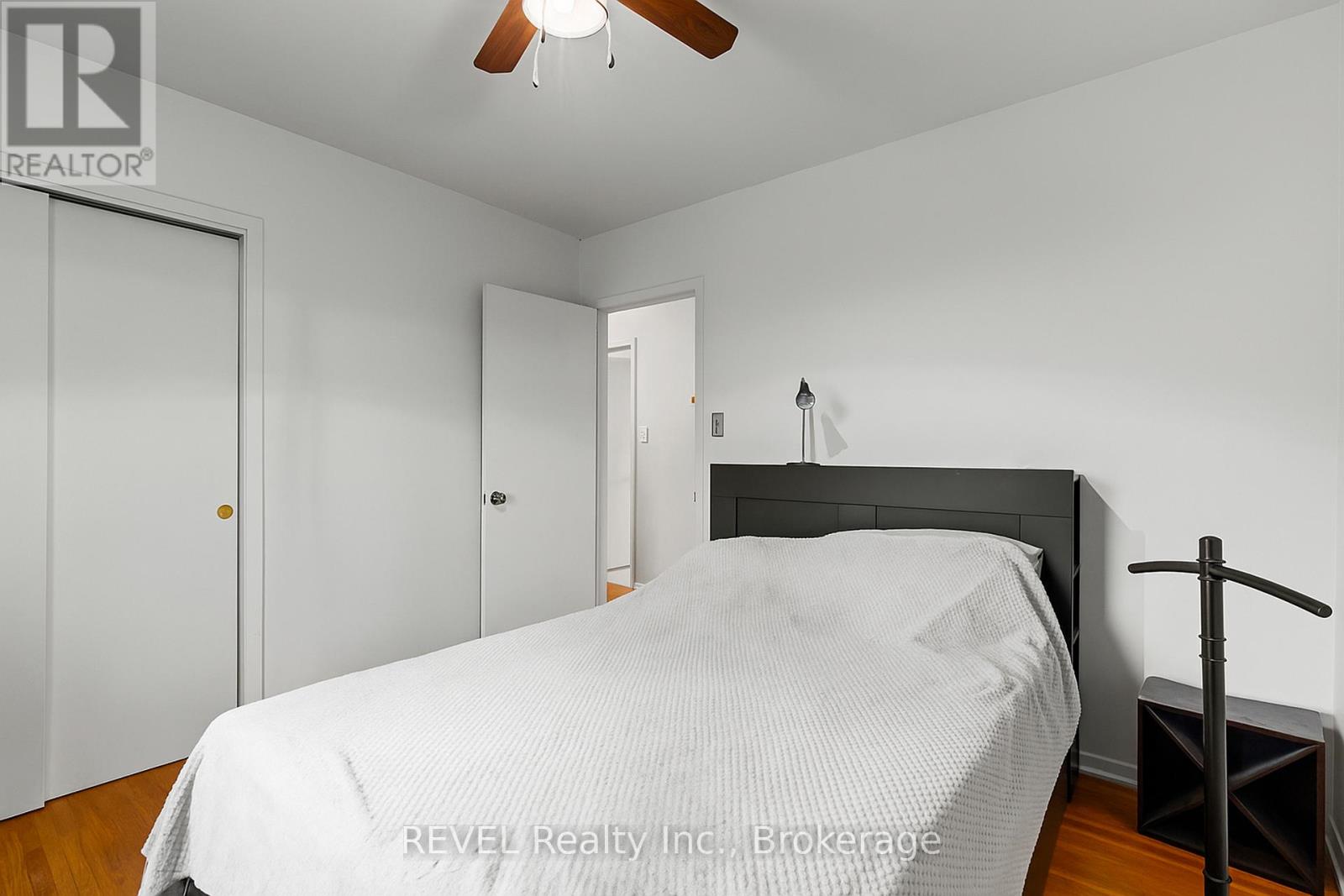 203 Kilgour Avenue, Welland, Ontario L3C 2R1 - Photo 11 - X12510910