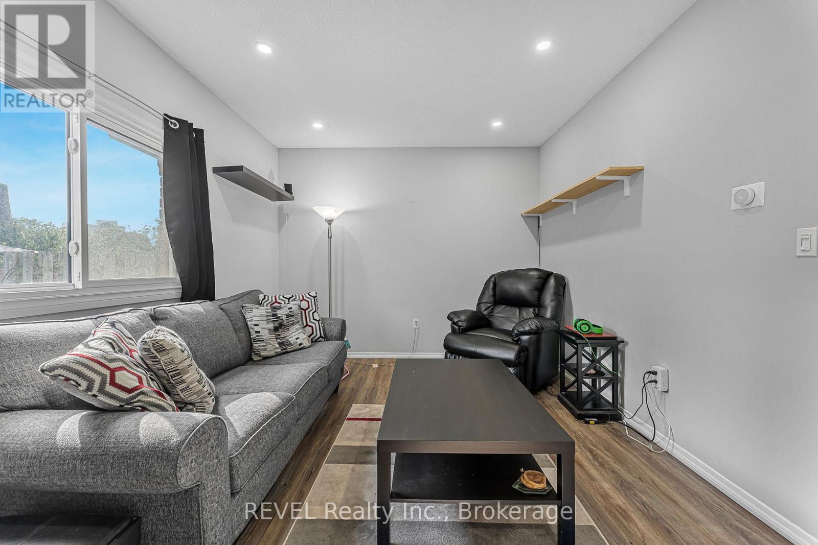 254 - 195 Denistoun Street, Welland, Ontario  L3C 6J6 - Photo 12 - X12510912