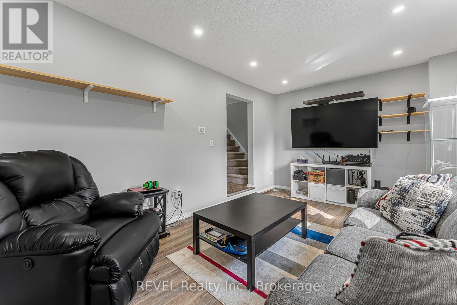 254 - 195 Denistoun Street, Welland, Ontario  L3C 6J6 - Photo 14 - X12510912