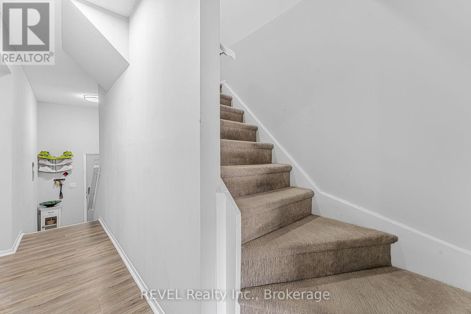 254 - 195 Denistoun Street, Welland, Ontario  L3C 6J6 - Photo 15 - X12510912