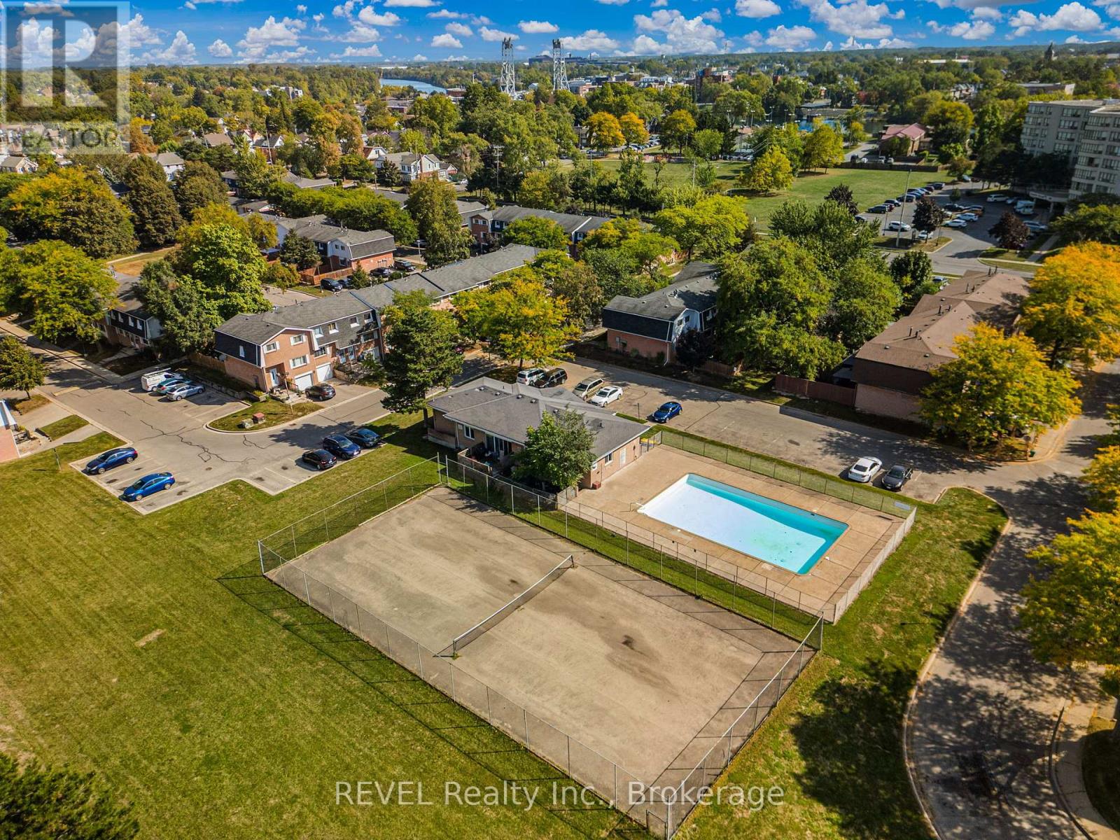 254 - 195 Denistoun Street, Welland, Ontario  L3C 6J6 - Photo 34 - X12510912