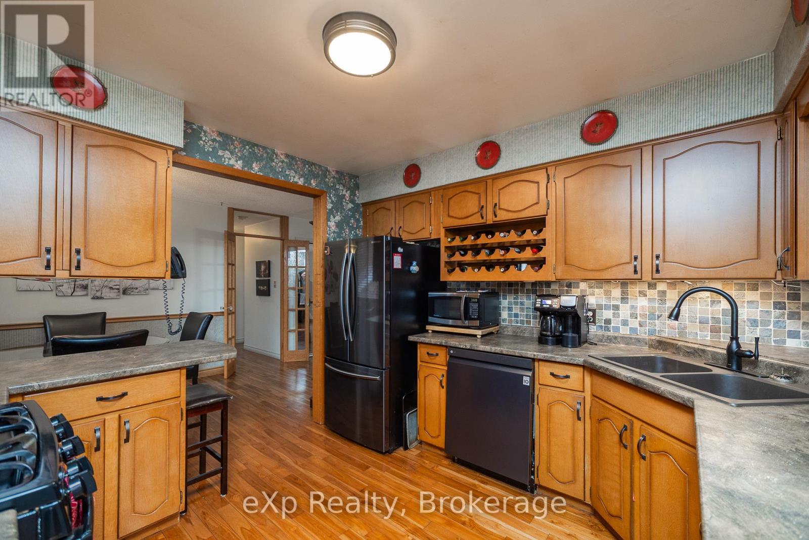 210 5th A Avenue W, Owen Sound, Ontario  N4K 6G8 - Photo 11 - X12510964