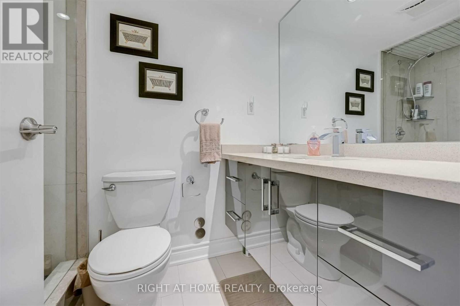 2005 - 75 Graydon Hall Drive, Toronto, Ontario  M3A 3M5 - Photo 10 - C12510902