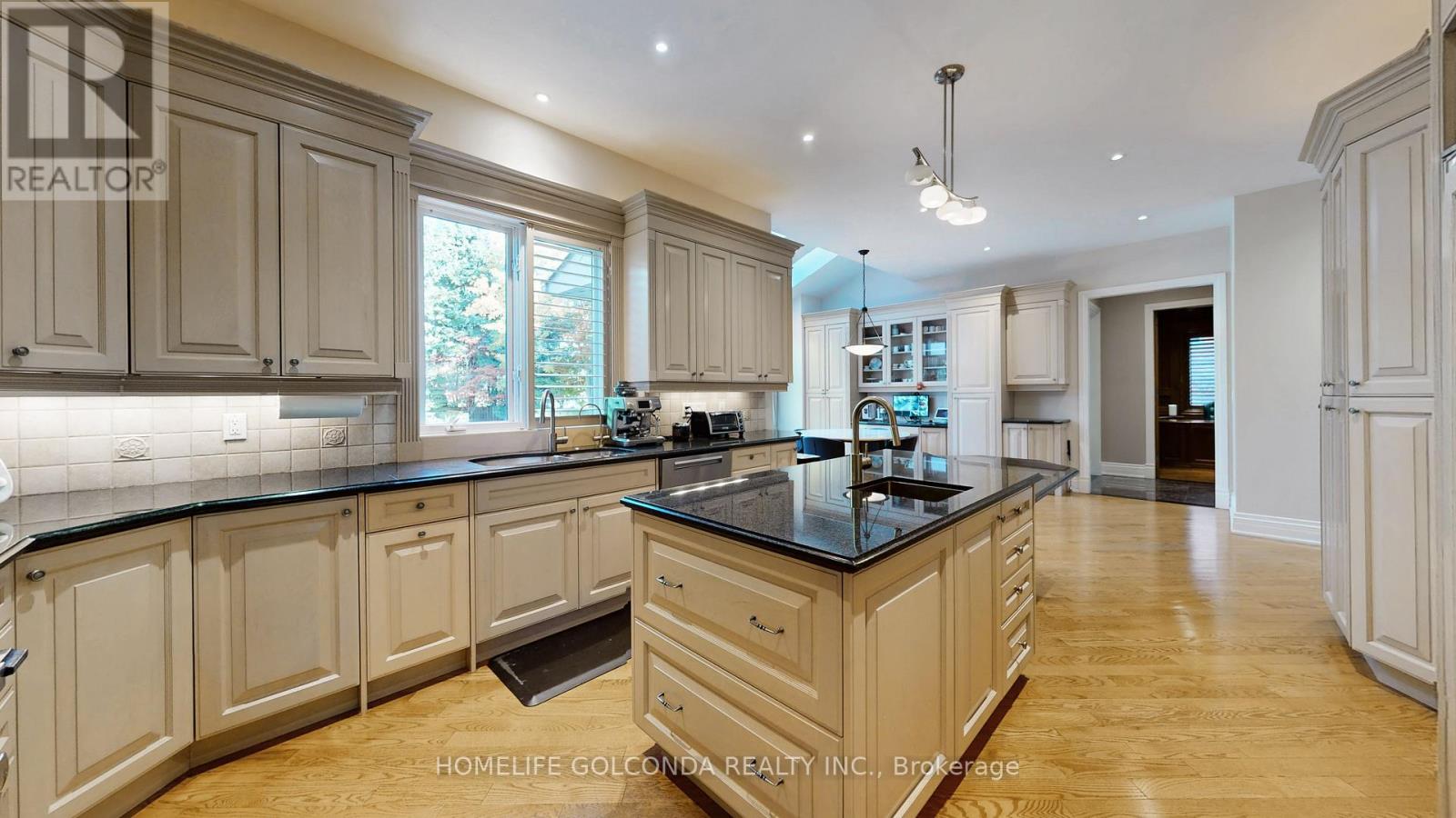 164 Owen Boulevard, Toronto, Ontario  M2P 1G7 - Photo 15 - C12510928