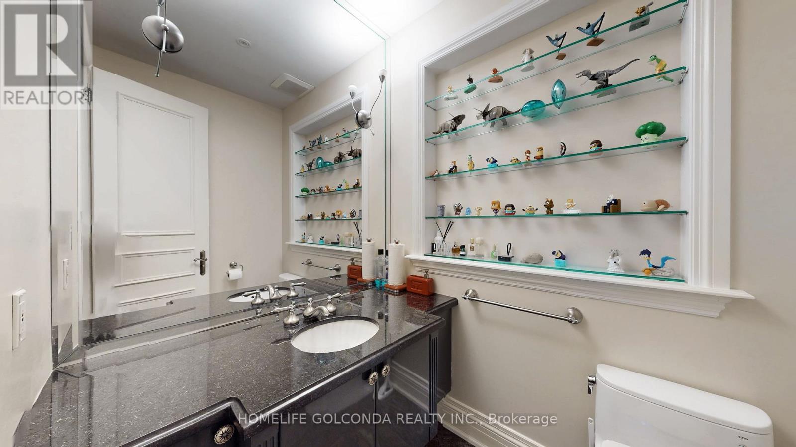 164 Owen Boulevard, Toronto, Ontario  M2P 1G7 - Photo 19 - C12510928