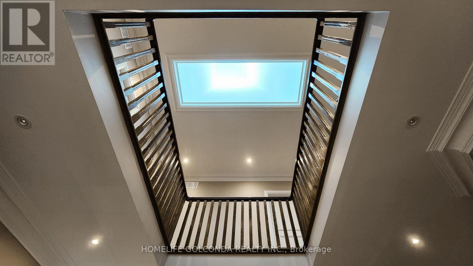 164 Owen Boulevard, Toronto, Ontario  M2P 1G7 - Photo 6 - C12510928