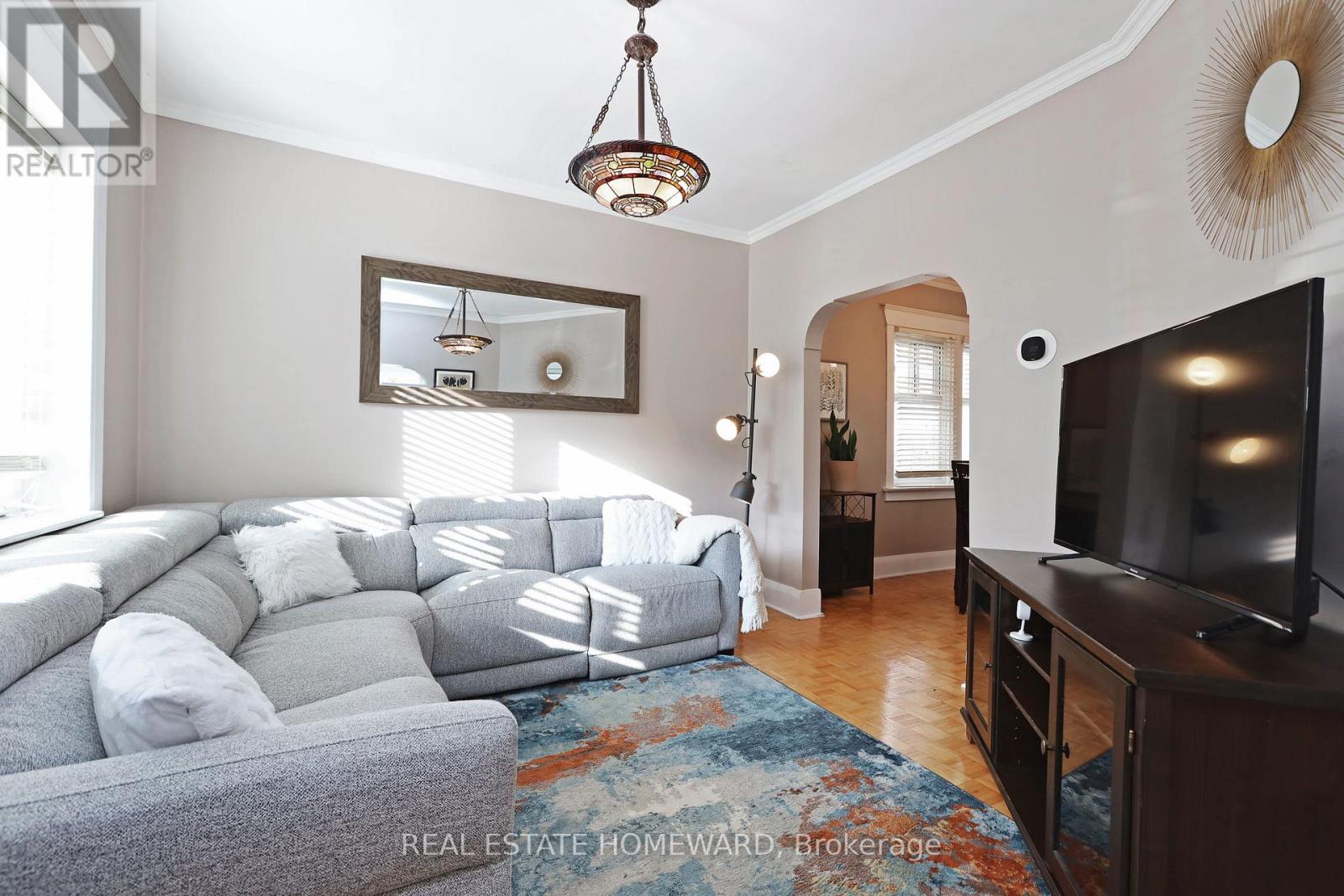 179 Woodfield Road, Toronto, Ontario  M4L 2W8 - Photo 6 - E12510908