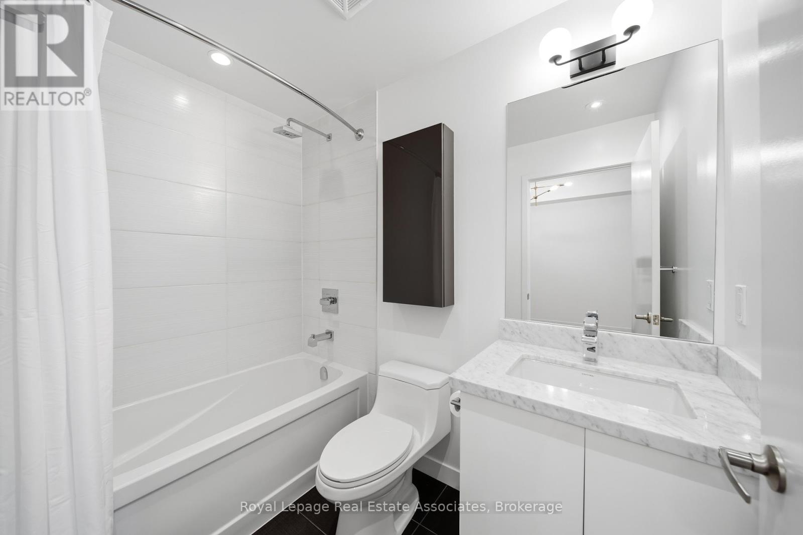 915 - 2055 Danforth Avenue, Toronto, Ontario  M4C 1J8 - Photo 15 - E12510918