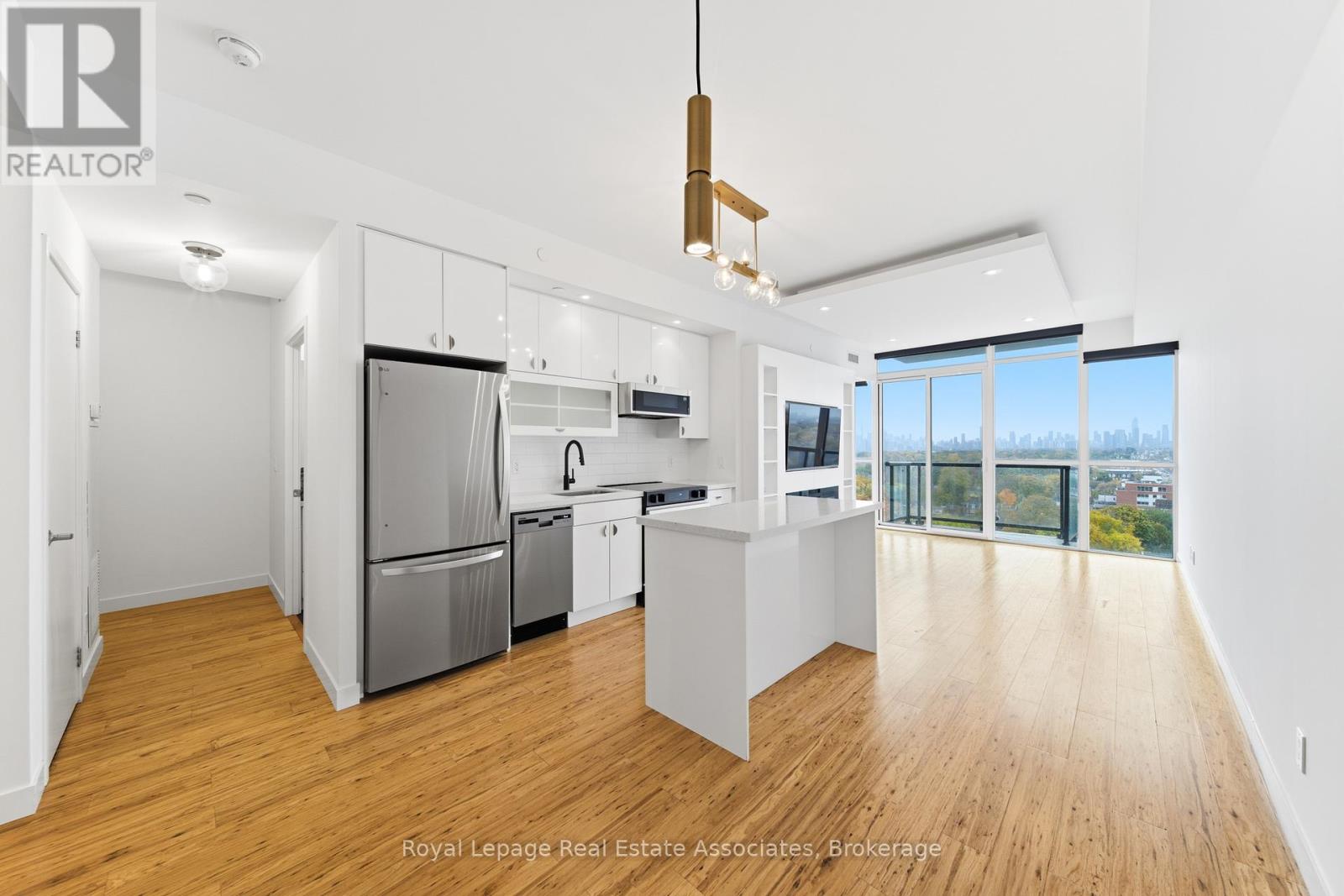 915 - 2055 Danforth Avenue, Toronto, Ontario  M4C 1J8 - Photo 2 - E12510918