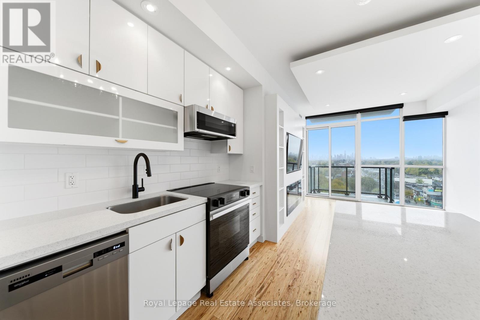 915 - 2055 Danforth Avenue, Toronto, Ontario  M4C 1J8 - Photo 4 - E12510918