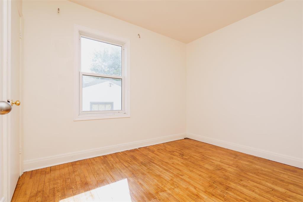 845 Dominion Street, Winnipeg, Manitoba  R3G 2N5 - Photo 11 - 202527867