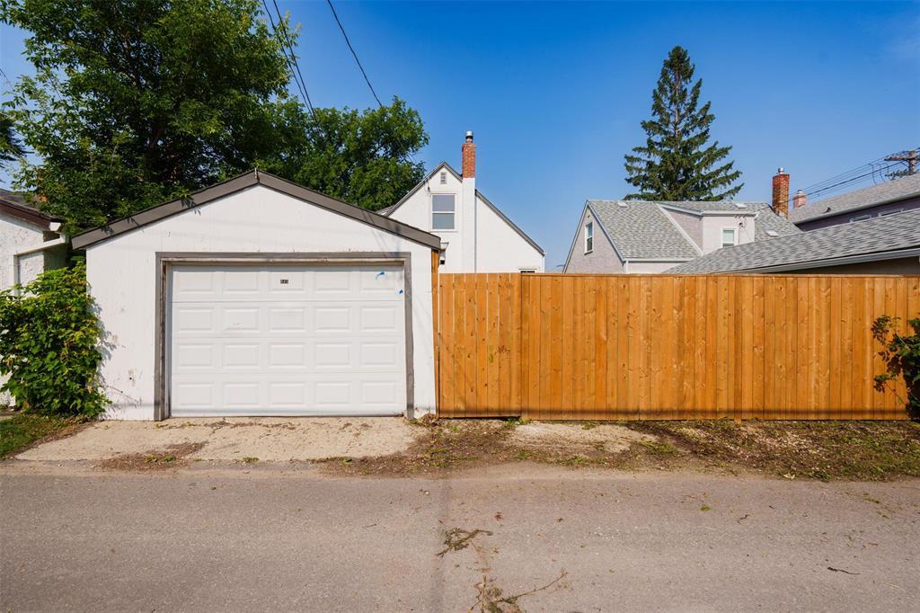 845 Dominion Street, Winnipeg, Manitoba  R3G 2N5 - Photo 20 - 202527867
