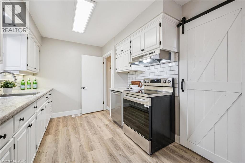 36 Englewood Place, Kitchener, Ontario  N2H 4S6 - Photo 12 - 40785512