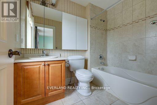 1&2 Floor - 138 Lady Fenyrose Street, Vaughan, Ontario  L6A 0E1 - Photo 17 - N12510880