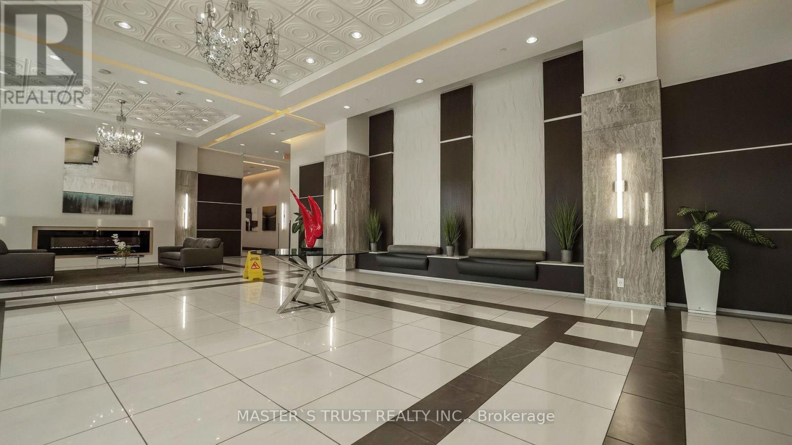 739 - 7171 Yonge Street, Markham, Ontario  L3T 0C5 - Photo 4 - N12510882