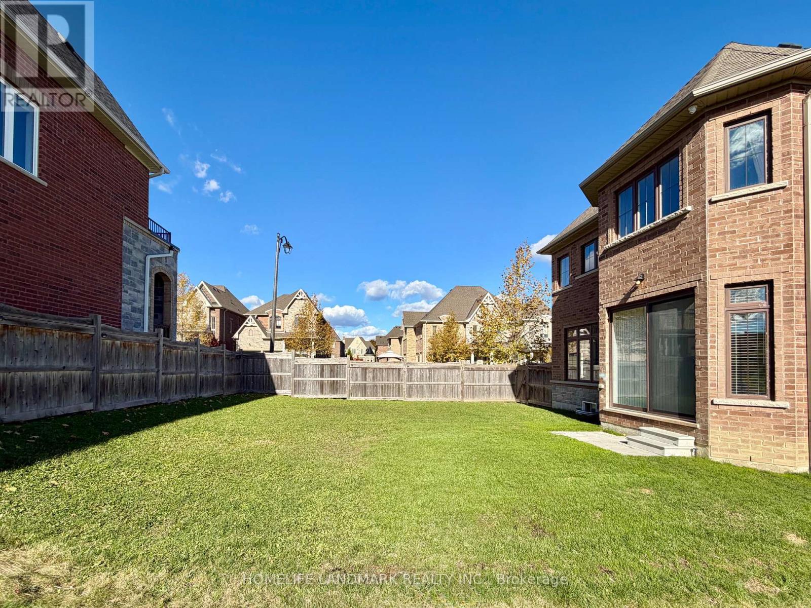 174 Sharon Creek Drive, East Gwillimbury, Ontario  L9N 0P9 - Photo 10 - N12510894